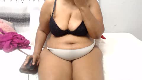 Snapshot of sammyxxx393 chatting on June 2026 06:04:02 AM sammyxxx393 online show from June 2026 06:04:02 AM