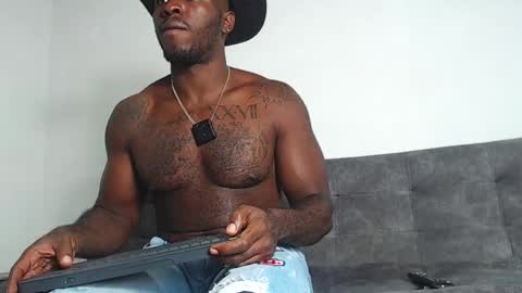 Snapshot of samsondauda chatting on January 2025 05:08:01 AM samson dauda online show from January 2025 05:08:01 AM