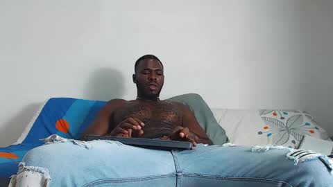 Snapshot of samsondauda chatting on January 2025 04:02:01 AM samson dauda online show from January 2025 04:02:01 AM