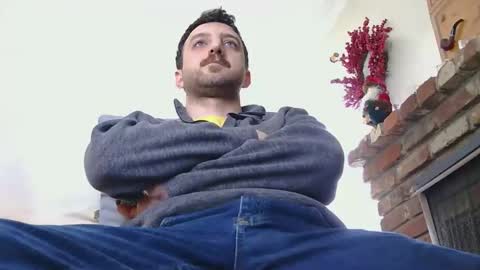 Snapshot of samthebully chatting on January 2026 08:33:01 PM SamTheBully online show from January 2026 08:33:01 PM