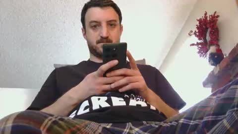 Snapshot of samthebully chatting on January 2026 10:59:02 PM SamTheBully online show from January 2026 10:59:02 PM