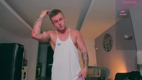 Snapshot of samuel_andrew chatting on September 2025 05:09:02 AM Samuel online show from September 2025 05:09:02 AM