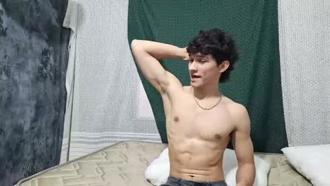 samuel_hills_ii online show from April 2026 10:12:02 PM