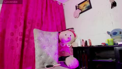 Snapshot of samy_ice chatting on May 2026 07:32:02 PM samy_ice online show from May 2026 07:32:02 PM