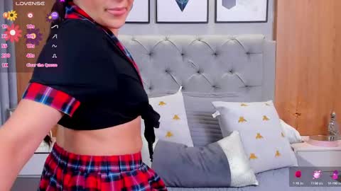 Samy Bennet online show from September 2025 04:44:02 PM