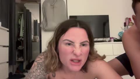 Snapshot of sandb250 chatting on March 2025 12:00:01 AM sandb250 online show from March 2025 12:00:01 AM