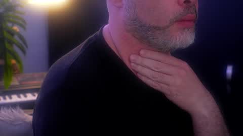 Sanders online show from September 2025 12:55:01 AM