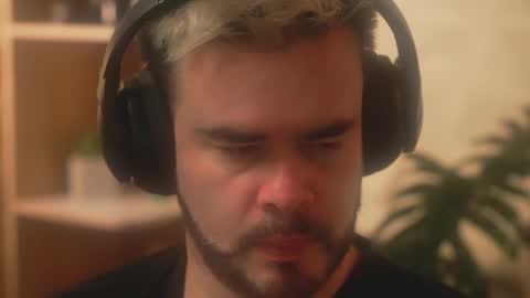 Sanders online show from January 2026 02:48:02 AM