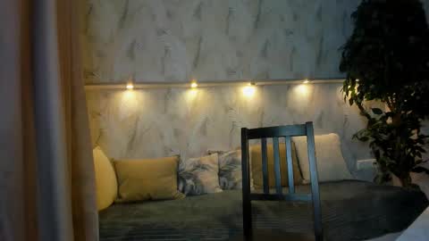 Sandra online show from November 2025 01:19:02 AM