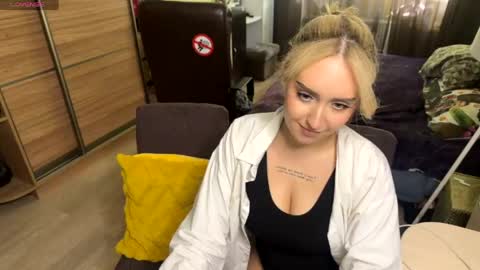 Snapshot of sandra_dimonds chatting on June 2026 01:46:01 PM sandra dimonds online show from June 2026 01:46:01 PM