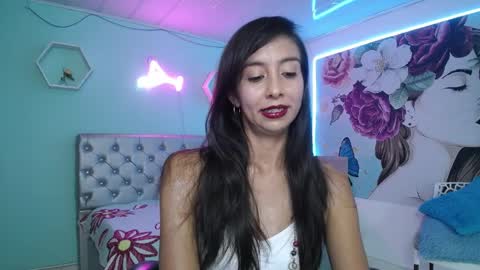 sandra  online show from April 2026 10:40:02 PM