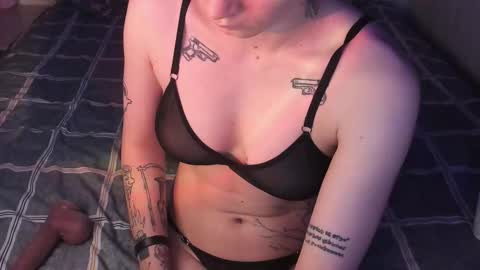 Snapshot of sandraa_a chatting on October 2025 09:02:02 PM sandraa_a online show from October 2025 09:02:02 PM