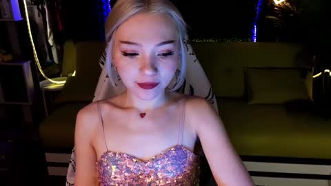 Sandy  online show from January 2025 01:43:01 AM