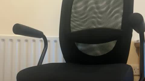 Sandro Andersom online show from March 2026 03:36:02 PM