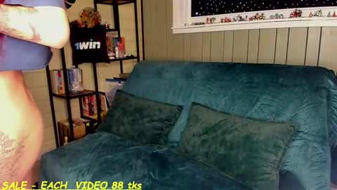 Sandy and Chris online show from February 2025 02:53:01 PM