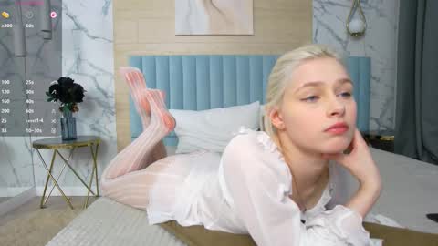 Sandy online show from February 2026 05:39:01 AM