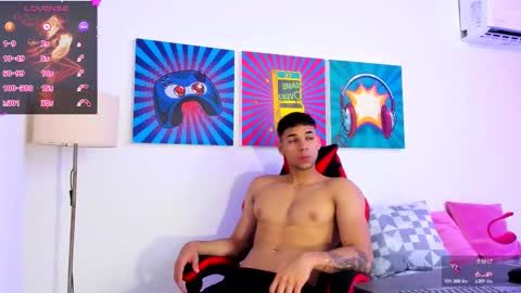 Snapshot of santana_maximo chatting on February 2026 12:37:02 PM Maximo Santana online show from February 2026 12:37:02 PM