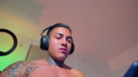 Santi Ferrer online show from February 2026 06:08:01 AM