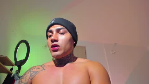 Snapshot of santi__ferrer chatting on March 2026 02:39:01 AM Santi Ferrer online show from March 2026 02:39:01 AM