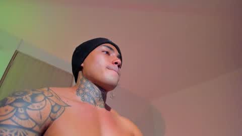 Snapshot of santi__ferrer chatting on March 2026 05:44:01 AM Santi Ferrer online show from March 2026 05:44:01 AM