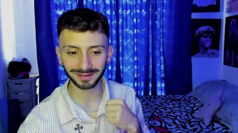 Snapshot of santi_mateo chatting on April 2026 03:42:02 PM Santi online show from April 2026 03:42:02 PM