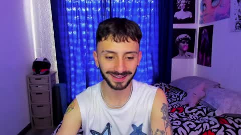 Snapshot of santi_mateo chatting on April 2026 03:01:02 PM Santi online show from April 2026 03:01:02 PM