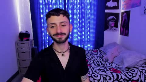 Snapshot of santi_mateo chatting on April 2026 08:25:02 PM Santi online show from April 2026 08:25:02 PM