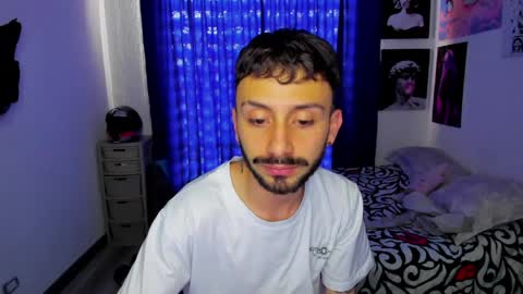 Snapshot of santi_mateo chatting on April 2026 09:15:02 PM Santi online show from April 2026 09:15:02 PM