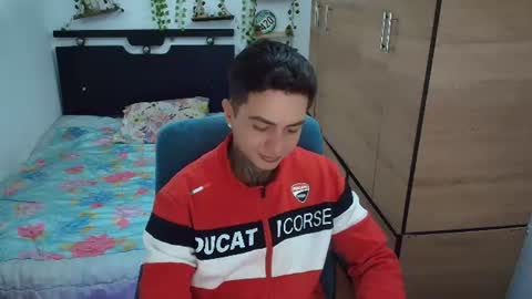 Snapshot of santi_ss chatting on July 2026 01:52:01 AM santi_ss online show from July 2026 01:52:01 AM
