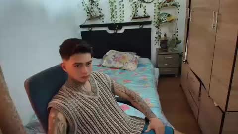 Snapshot of santi_ss chatting on August 2026 12:52:01 PM santi_ss online show from August 2026 12:52:01 PM