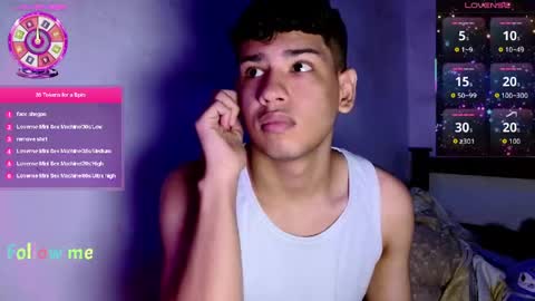 Snapshot of santiago_foxx chatting on May 2026 03:27:01 PM santi online show from May 2026 03:27:01 PM