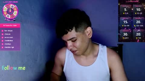 Snapshot of santiago_foxx chatting on May 2026 10:51:01 PM santi online show from May 2026 10:51:01 PM