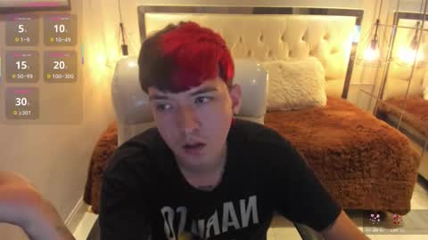 SANTIAGO  online show from March 2026 10:38:02 PM