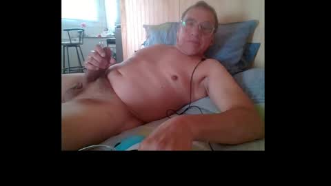 Snapshot of santiago_n chatting on April 2026 03:46:02 PM santiago_n online show from April 2026 03:46:02 PM