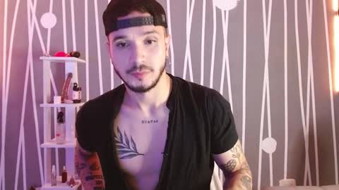 Snapshot of santti_torres chatting on February 2025 02:55:02 AM Santy Torres online show from February 2025 02:55:02 AM