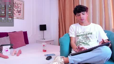 Santiago Carrington online show from December 2024 09:11:01 PM