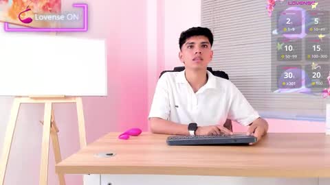 Santiago Carrington online show from March 2026 08:02:01 PM