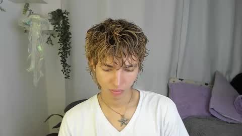 kitty online show from October 2025 02:37:02 AM