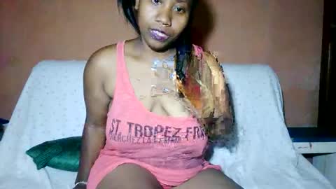 Snapshot of sanyah513 chatting on May 2026 07:22:02 PM sanya online show from May 2026 07:22:02 PM