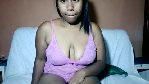 Snapshot of sanyah513 chatting on May 2026 07:19:02 PM sanya online show from May 2026 07:19:02 PM