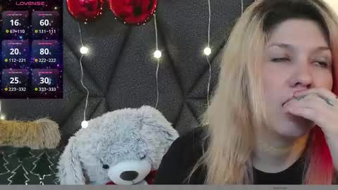 Snapshot of sanyaseraphine0 chatting on November 2025 07:23:01 PM sanyaseraphine0 online show from November 2025 07:23:01 PM