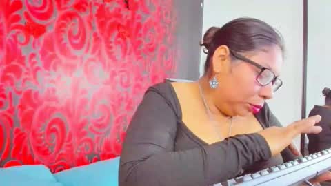 Snapshot of saphira_muse chatting on April 2026 03:12:01 AM saphira muse online show from April 2026 03:12:01 AM