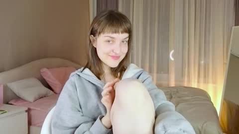 Anny online show from October 2025 04:51:02 PM