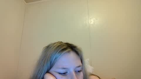 Snapshot of sara9920 chatting on April 2026 10:00:02 PM sara9920 online show from April 2026 10:00:02 PM