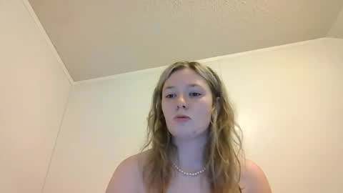 Snapshot of sara9920 chatting on April 2026 07:36:01 PM sara9920 online show from April 2026 07:36:01 PM