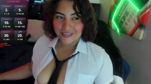 Snapshot of sara_bdsm chatting on May 2026 03:07:01 PM sara_bdsm online show from May 2026 03:07:01 PM