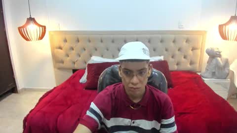 Snapshot of sara_demon_ chatting on November 2025 12:19:02 PM Sara and Demon online show from November 2025 12:19:02 PM