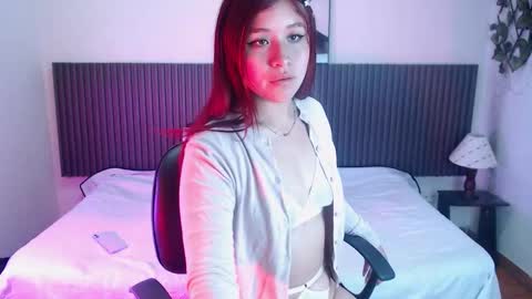 Snapshot of sara_guerreiro chatting on December 2025 02:00:01 PM sara_guerreiro online show from December 2025 02:00:01 PM