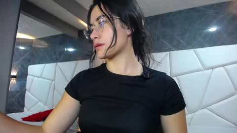 Sara online show from May 2026 11:49:02 AM