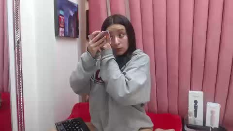 Snapshot of sara_honny chatting on September 2025 04:27:01 AM sara_honny online show from September 2025 04:27:01 AM